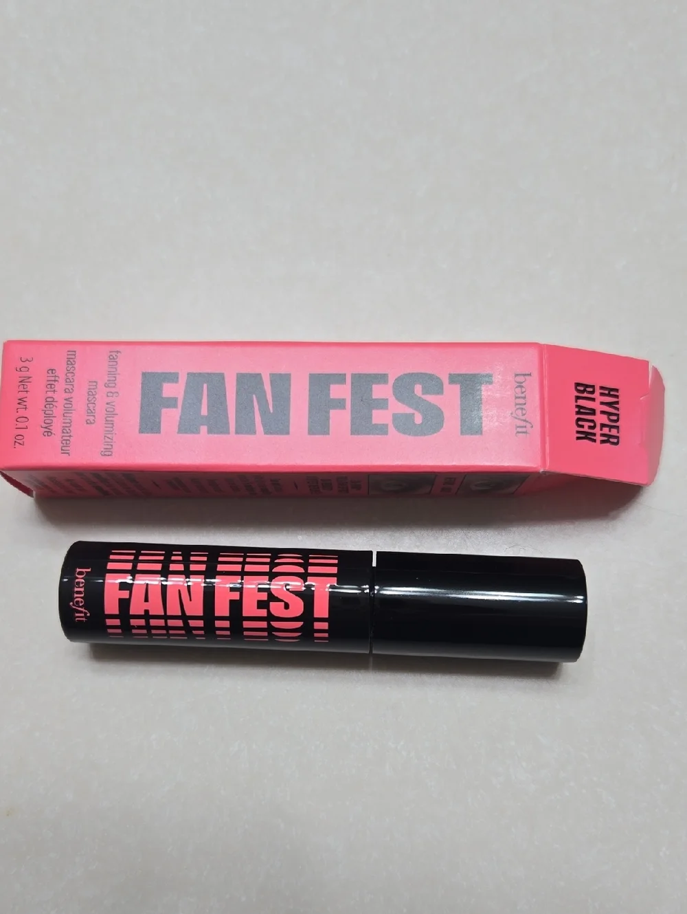 5/$30 Benefit Fan Fest Fanning and Volumizing Mascara mini in hyper black